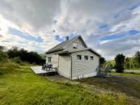 Lofoten Hiking Base - B&B Haukland