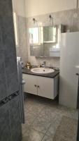 Appartement proche bord de mer (250m), 1er étage villa - Chambres d'hôtes Le Grau-d'Agde