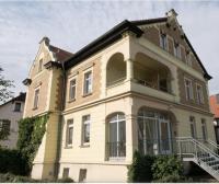 B&B Bad Dürrenberg - Ferienwohnung am Kurpark mit Gradierwerk Solestadt - Bed and Breakfast Bad Dürrenberg