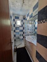 VILLA FAMILIALE 5 chambres dans un écrin de verdure à 15 MNS DES PLAGES - B&B