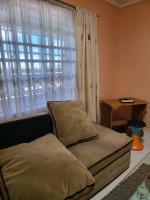 B&B Nakuru - Deluxe Furnished Apartments Naka - Bed and Breakfast Nakuru