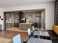 Hampton Inn & Suites By Hilton Quebec City /Saint-Romuald