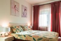 B&B Iaşi - UniqueMoments Airport apartment & Secure parking & Airport shuttle - Bed and Breakfast Iaşi