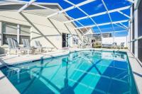 Spacious Vacation Home Near Disney w/ Private Pool- Perfect for Families! - Bed and Breakfast