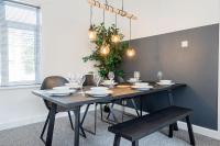 City Centre 3 Bed 8 Guest Parking Near Mayflower - B&B Southampton