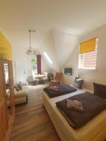 One Bedroom Apartment with Balcony 2 - Ruegen