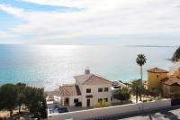 Villa Irene, Large First Line Villa wíth amazing sea- and coast views and large private swimming pool! - Chambres d'hôtes Alicante