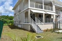 L'Anse Plage appartement 2 chambres avec spa à 200 m de la plage, jardin Privé et Parking - Chambres d'hôtes Les Trois-Îlets