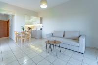 Joyful Guest Houses by 8essentially - B&B Chionáto