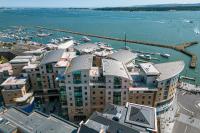 Poppies - Apartment on Poole Quay with Parking - B&B