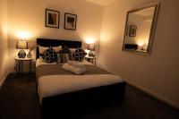 B&B Watford - Quaint 3BR l Market St Watford l Sleeps 8 - Bed and Breakfast Watford