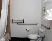 King Room with Accessible Tub - Mobility and Hearing Access/Non-Smoking