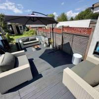 Hudson House, ONLY 5min drive from Beach - B&B
