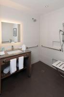 Queen Suite with Roll-In Shower - Mobility and Hearing Access Non-Smoking