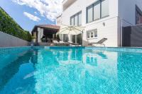Villa Solis Kastela - Private Heated Pool - B&B