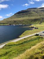 Cosy new apartment in wonderful Hósvík - B&B Hósvík