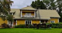 Valkolan kartano, vanha tupa - B&B