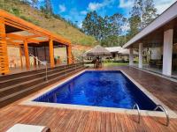 Sítio Cinco Folhas, recanto com vista pra montanha - B&B