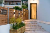 5th Continent - B&B Nikiána