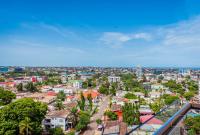 SOLEA 1 bedroom apartment - Central, comfortable, cozy, balcony, pool, gym - Chambres d’hôtes