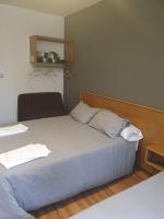 Budget Double Room with Small window