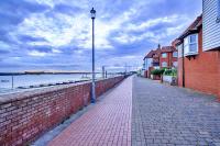 Finest Retreats - Kings Wharf - Luxury Riverside Home - B&B Burnham-on-Crouch