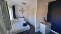 B&B Nottingham - En suite room with kitchen facilities - Bed and Breakfast Nottingham