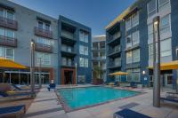 KING BED Modern 2 Bed 2 Bath Pool & Hot Tub - B&B