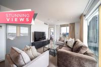 The North Star City View Jacuzzi Sauna - B&B Adelaide