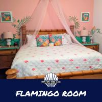 Flamingo King Room with Balcony
