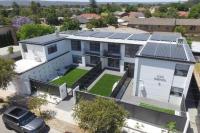 Bloom at Lotus Apartments - Ferienwohnung Plympton