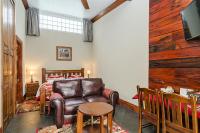 Deluxe King Studio