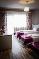 Dreibettzimmer mit Bad