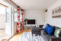 Spacious Room by Lee Valley White Water Centre. Waltham Cross - B&B Waltham Cross