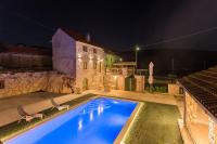 Villa Stone Valcer - Bed and Breakfast Slivno