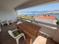 Apartmani Pavić - Chambres d'hôtes Pag