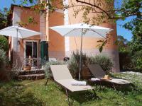 Appartamento con 2 Camere da Letto e Giardino Privato