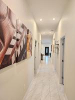 The Villa Orlando@College Park. Sleeps16 - Ferienwohnung