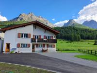 B&B Tarasp - Haus am See - Bed and Breakfast Tarasp