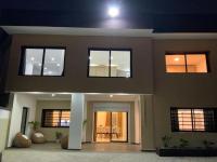 Villa moderne securisee 24H sur 7J - Ferienwohnung Ambohibao