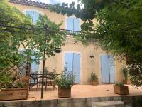 Studio Oustaou accès piscine - B&B