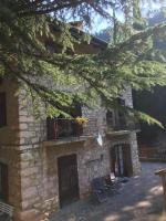 Villa retro'e parco con vista castello - B&B Arco