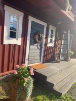 Suloinen luhtirakennus Randla - B&B