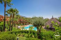 ViVi Homes - Boho Sunrise Alminar Pool, Garden & Terrace - Ferienwohnung