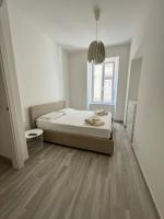 Luxury apartment + garage - B&B Trieste