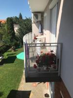 Apartamento con balcón