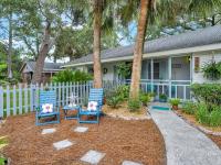 Salt Palms Cottage - Bed and Breakfast