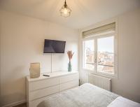 Le Central - Vue Hotel de ville - 4 Chambres - B&B Troyes