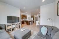 B&B Washington - Washington Townhome with Views and Pool Access! - Bed and Breakfast Washington