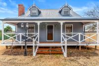 Welcoming Ambiant 3BR Abode - B&B